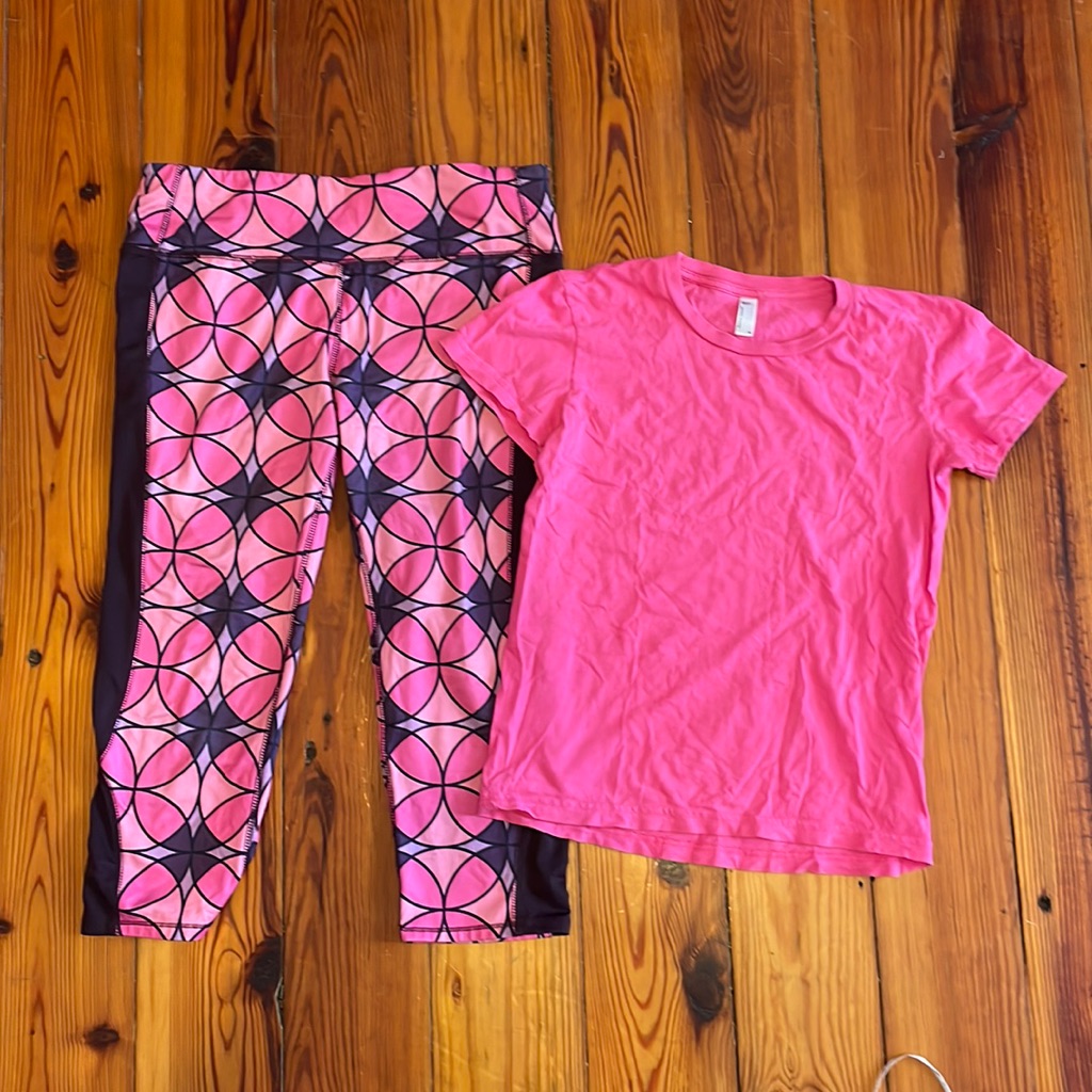 Workout Capris & Tee